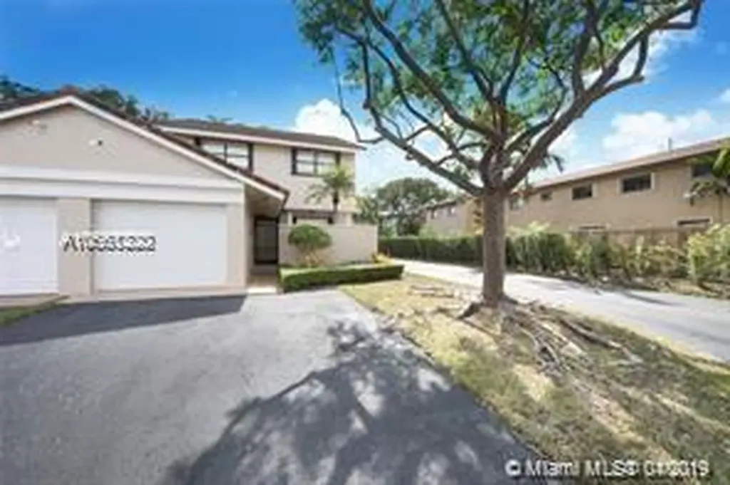 9031 SW 113th Place Circle W Miami FL 33176