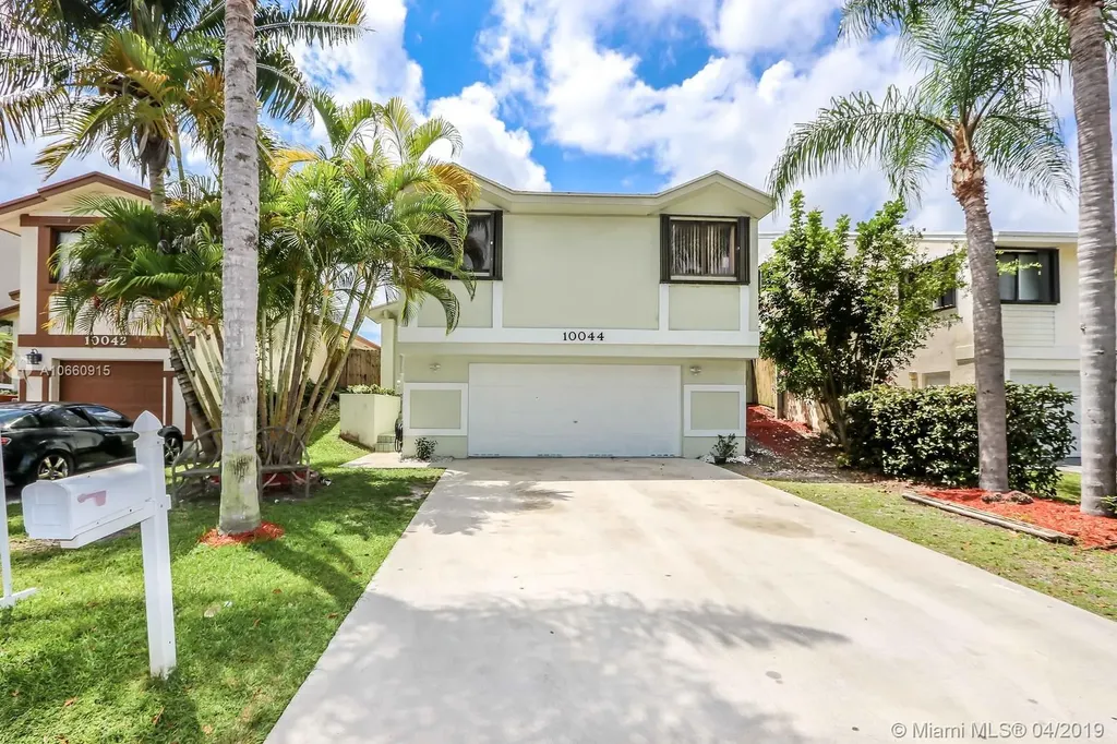 10044 SW 221st Street Cutler Bay FL 33190