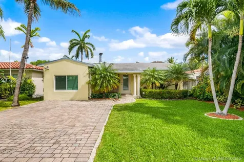 1127 Lincoln Street Hollywood FL 33019