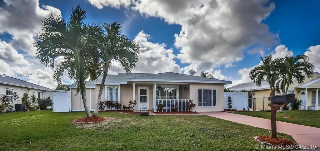 8298 Huntsman Place Boca Raton FL 33433