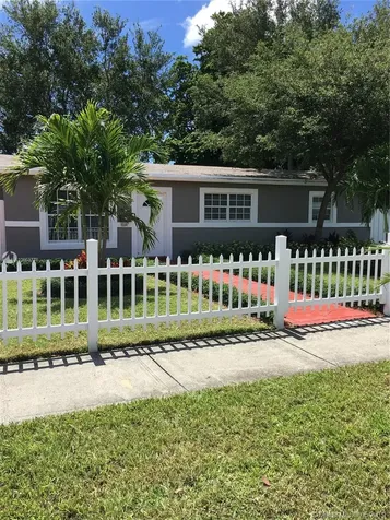 21101 NE 13th Place Miami FL 33179
