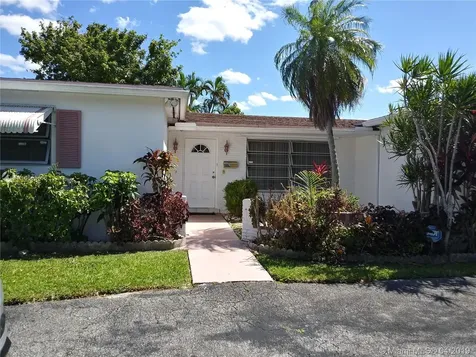3174 NW 40th Court Lauderdale Lakes FL 33309