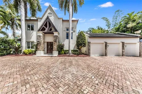 4901 SW 74th Terrace Miami FL 33143