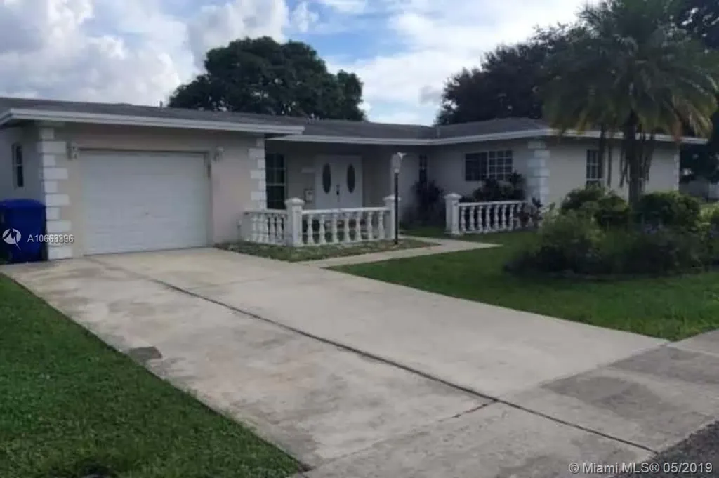 6701 SW 10th Court North Lauderdale FL 33068