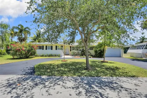 6025 SW 64th Place South Miami FL 33143