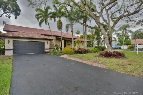 8680 NW 57th Court Coral Springs FL 33067