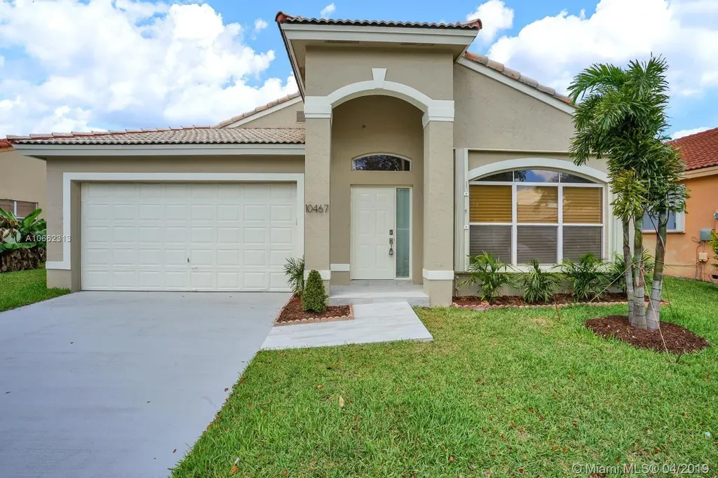 10467 SW 16th Street Pembroke Pines FL 33025