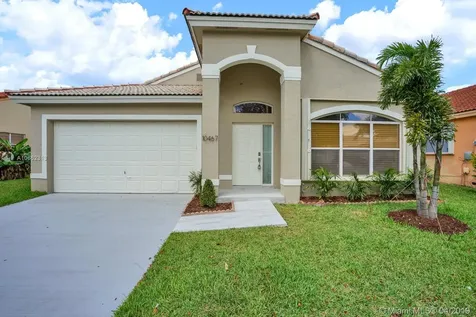 10467 SW 16th Street Pembroke Pines FL 33025