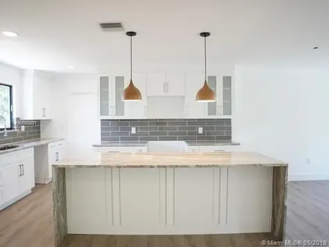 8215 SW 48th Street Miami FL 33155
