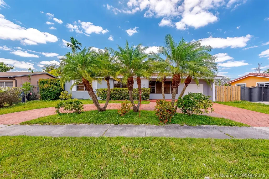 4920 SW 94th Avenue Miami FL 33165