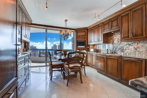 19195 Mystic Pointe Drive Aventura FL 33180