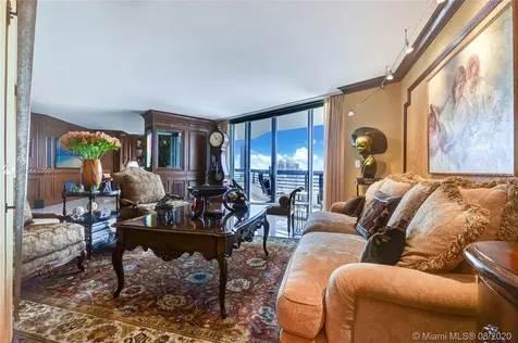 19195 Mystic Pointe Drive Aventura FL 33180