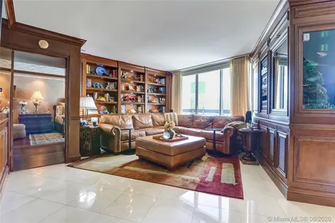 19195 Mystic Pointe Drive Aventura FL 33180