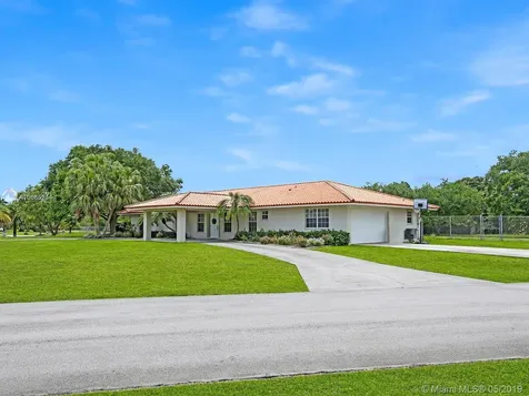 16805 SW 274th Street Homestead FL 33031