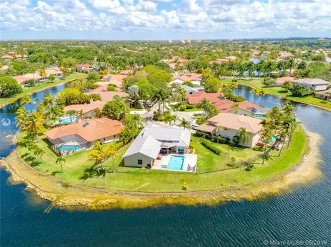 1270 Fairfax Court Weston FL 33326