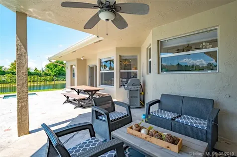 1270 Fairfax Court Weston FL 33326