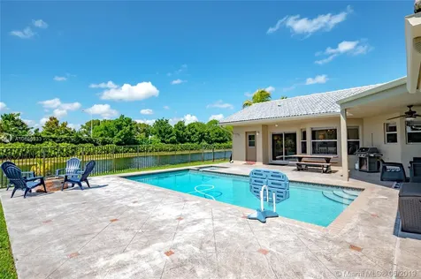 1270 Fairfax Court Weston FL 33326