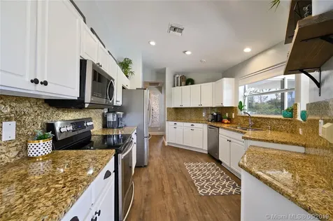 1270 Fairfax Court Weston FL 33326