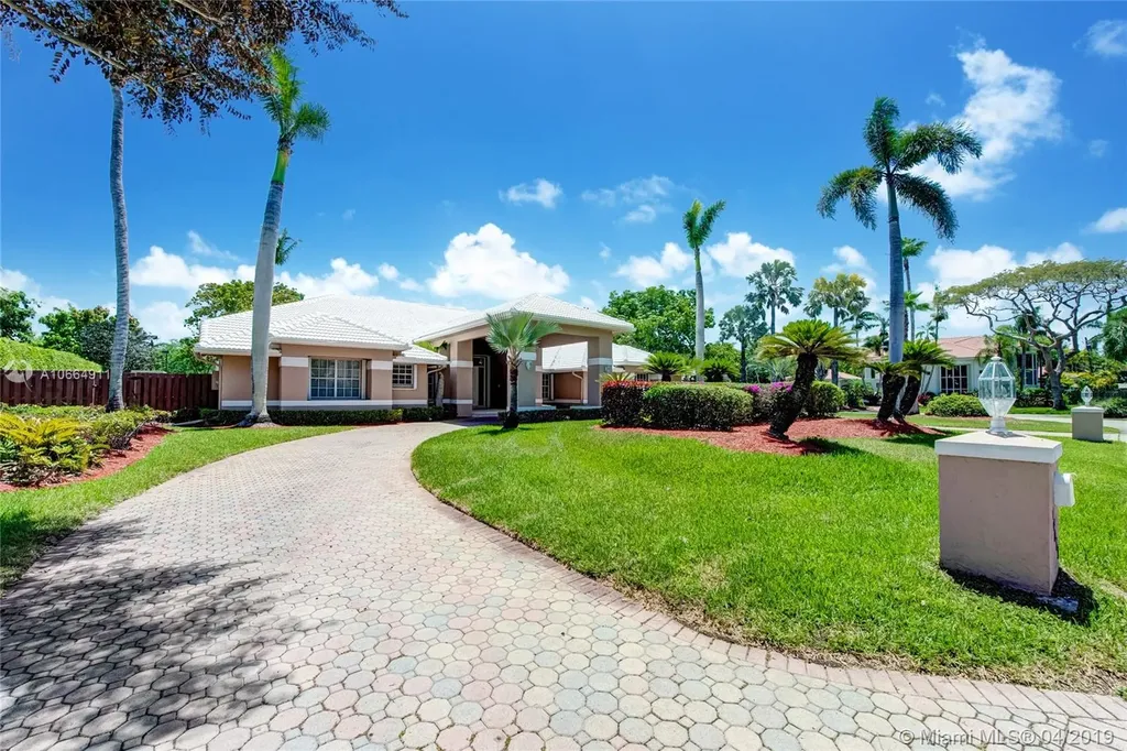 14063 SW 67th Place Palmetto Bay FL 33158
