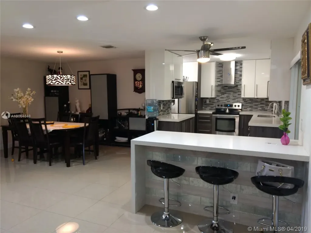 9550 Shadow Wood Lane Coral Springs FL 33071