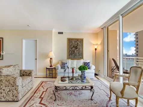 888 Brickell Key Drive Miami FL 33131