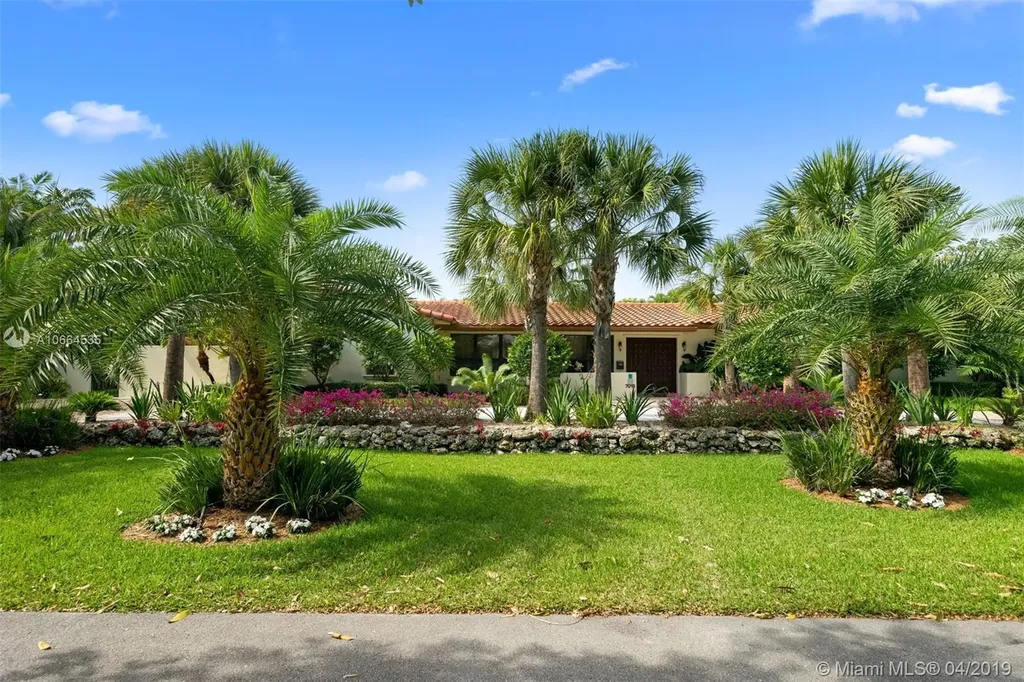 7015 SW 149th Terrace Palmetto Bay FL 33158