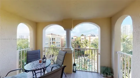 19701 E Country Club Drive Aventura FL 33180