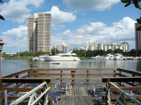 19701 E Country Club Drive Aventura FL 33180
