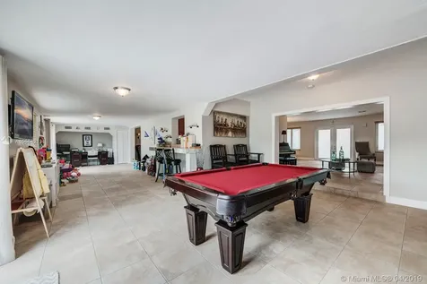9004 SW 56th Street Miami FL 33165
