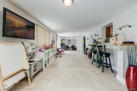 9004 SW 56th Street Miami FL 33165
