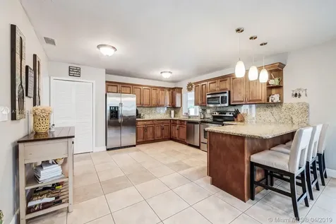 9004 SW 56th Street Miami FL 33165