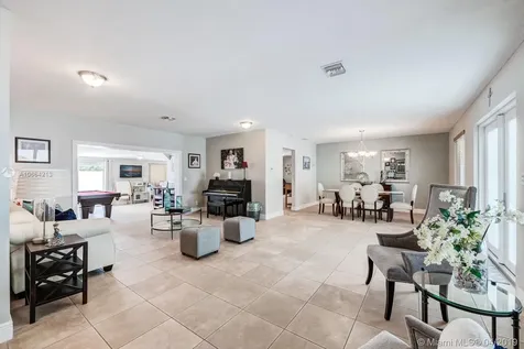 9004 SW 56th Street Miami FL 33165