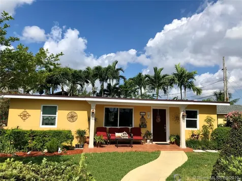 10001 SW 44th Street Miami FL 33165