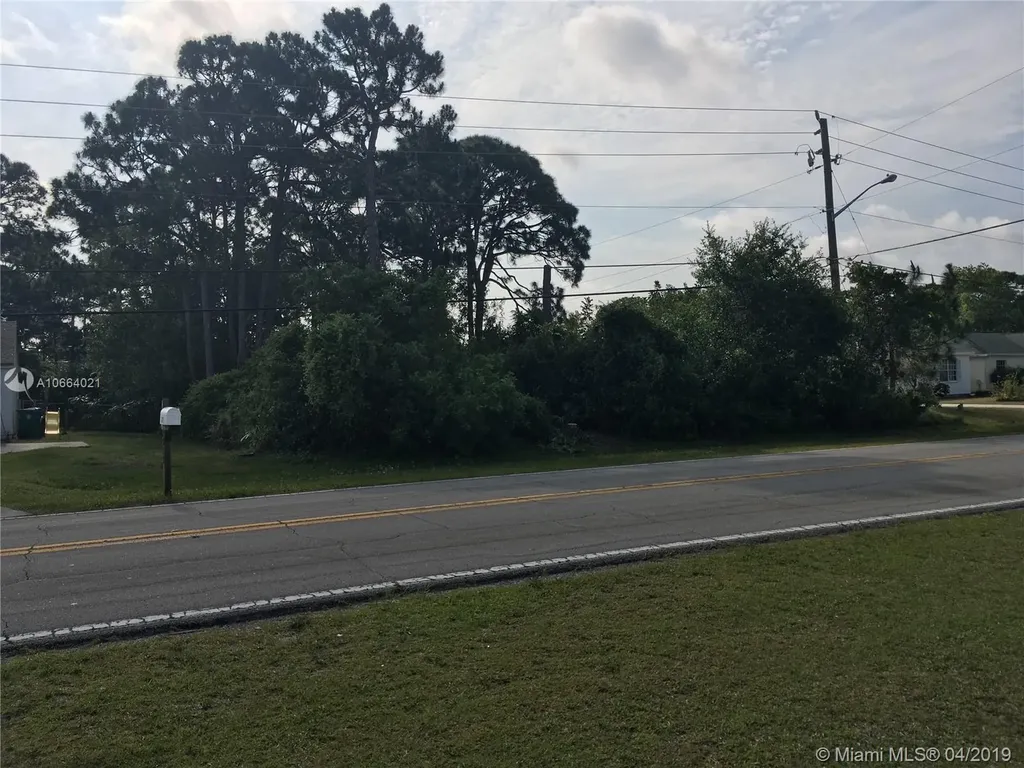 2325 SE Berkshire Boulevard Port St. Lucie FL 34952