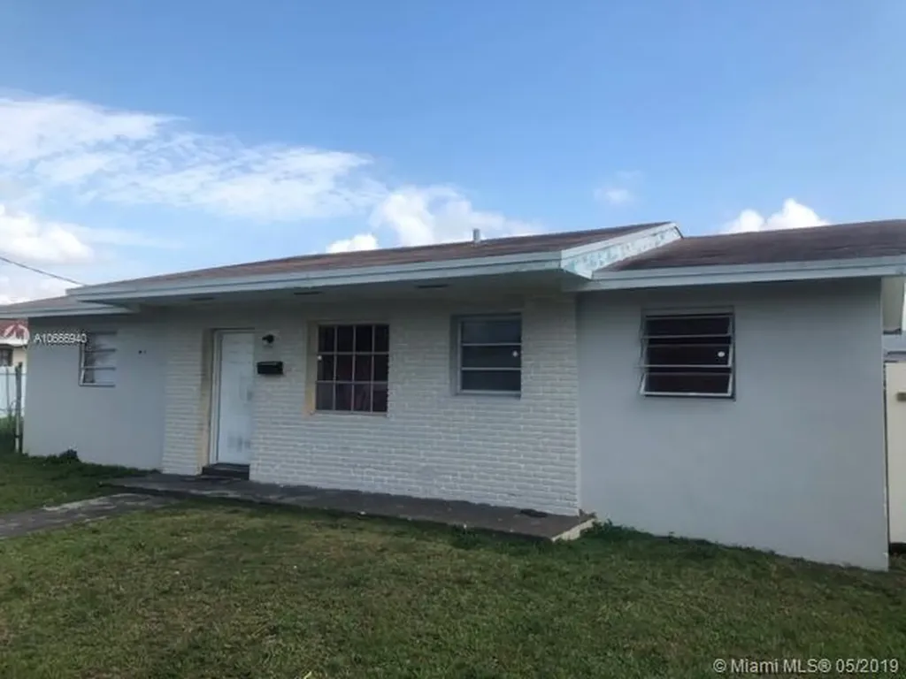 11915 SW 215th Street Miami FL 33177