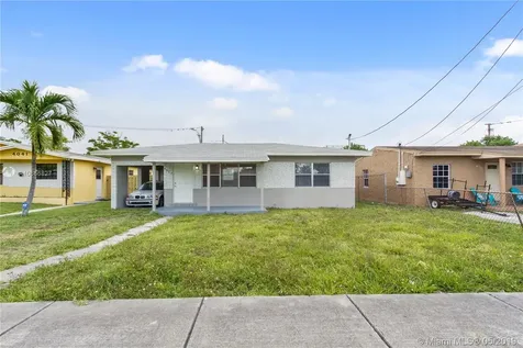 4017 SW 20th Street West Park FL 33023