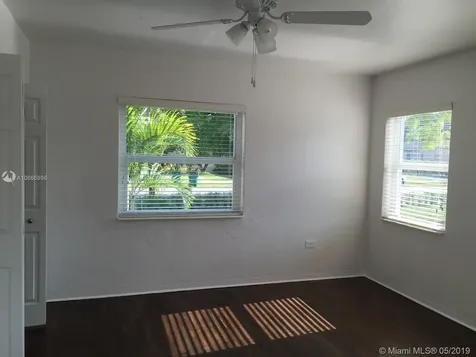 4000 SW 10th Street Miami FL 33134