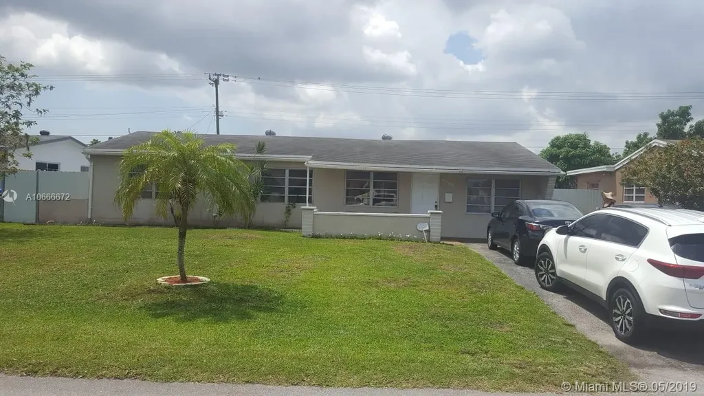 6940 Harding Street Hollywood FL 33024