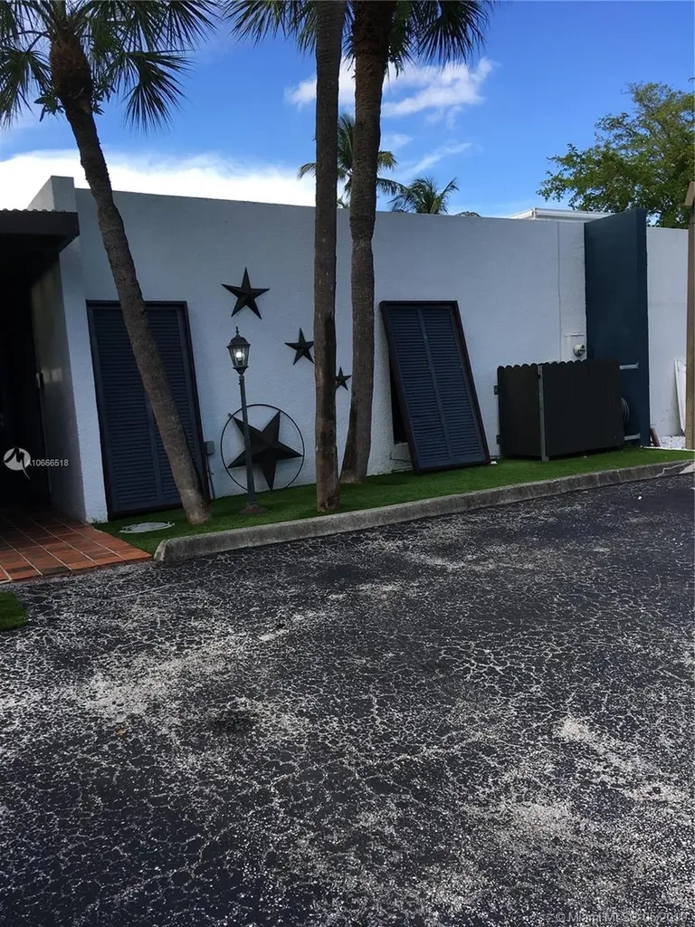 16426 Briar Patch Place Miami Lakes FL 33014