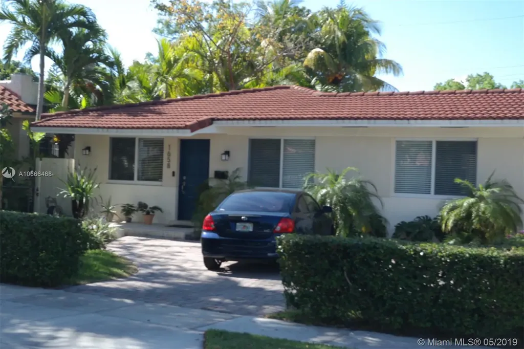 1658 SW 10th Street Miami FL 33135