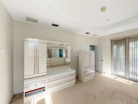 15621 SW 29th Terrace Miami FL 33185