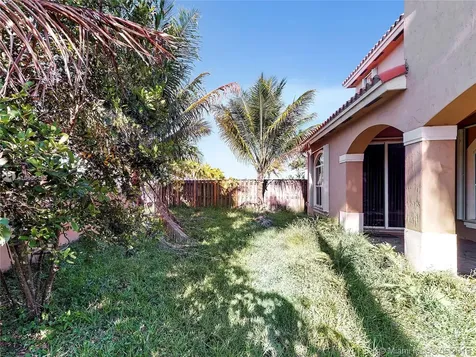 15621 SW 29th Terrace Miami FL 33185