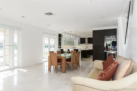2505 Hunters Run Way Weston FL 33327