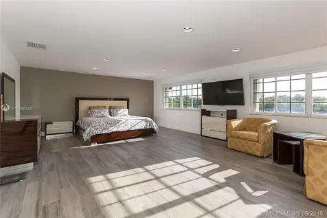 2505 Hunters Run Way Weston FL 33327