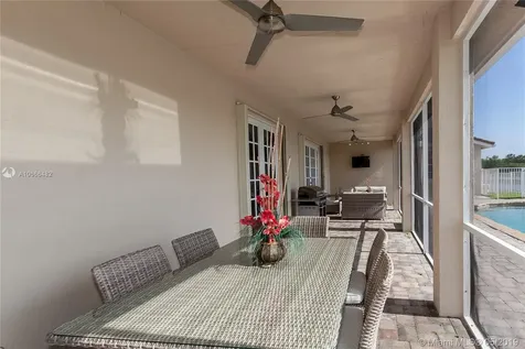 2505 Hunters Run Way Weston FL 33327