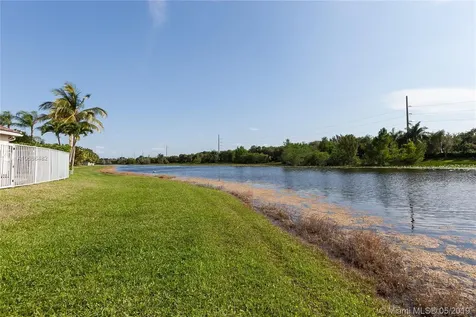 2505 Hunters Run Way Weston FL 33327