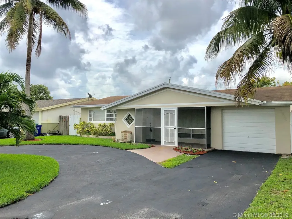 7956 Venetian Street Miramar FL 33023
