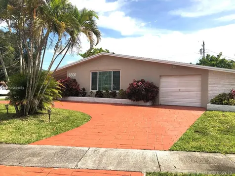 6500 Garfield Street Hollywood FL 33024