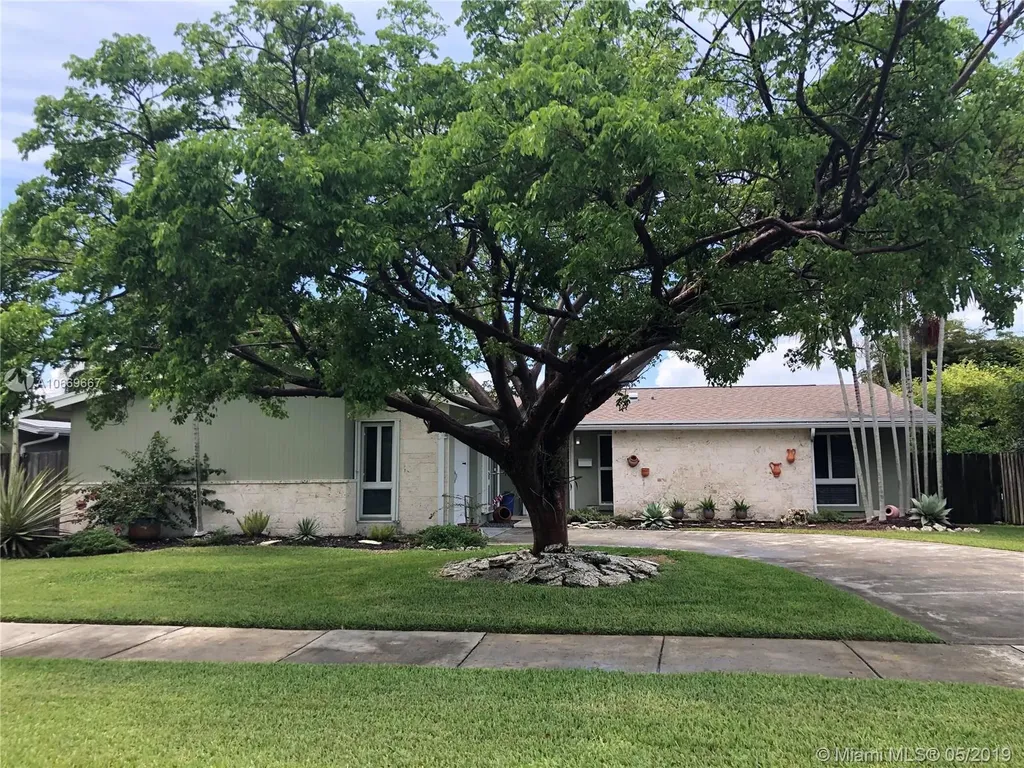 9535 SW 188th Terrace Cutler Bay FL 33157