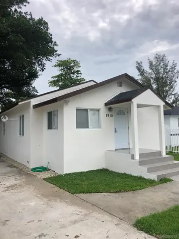 1915 NW 49th Street Miami FL 33142